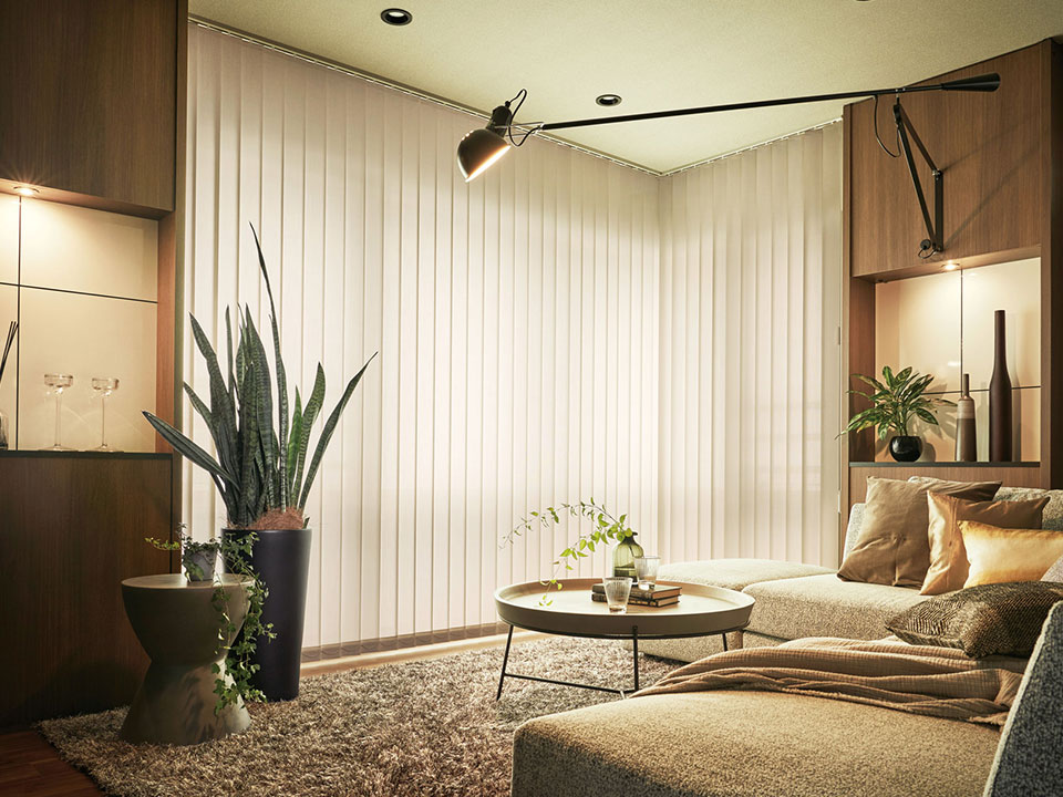 カーテンいつも閉め切っていませんか？採光調節だけじゃない様々な窓回り装飾