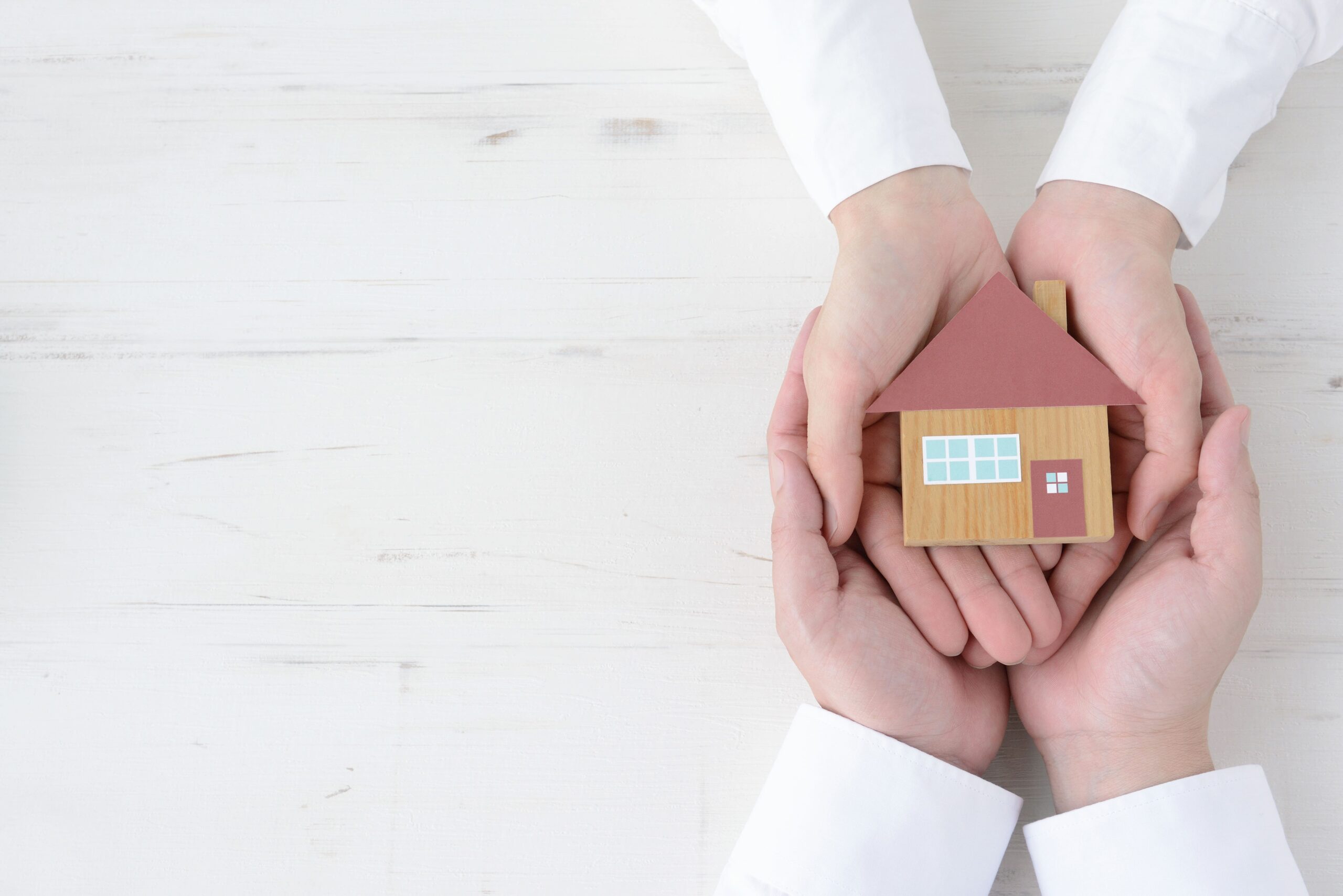 不動産の相続手続きは代行できる？依頼先・費用・選び方まで徹底ガイド