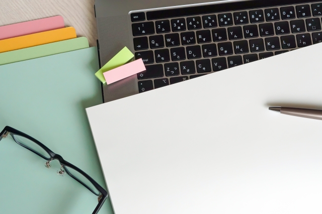 確定申告に必要な書類一覧|事前に揃えるコツ